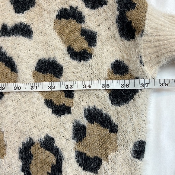 Very J Cream Animal Cheetah Print Knit Drape Cardigan SZ L NEW - Picture 10 of 12